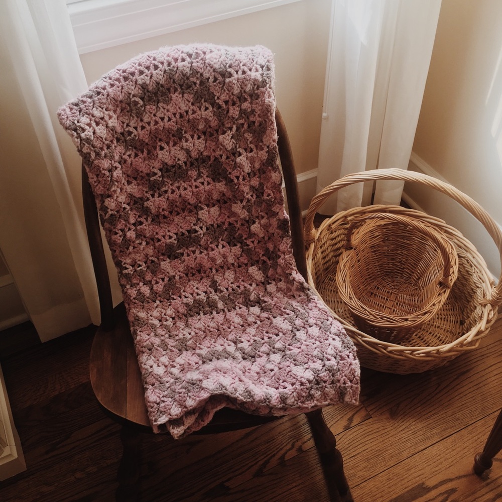 Pink Crochet Blanket - Picture 1 of 3